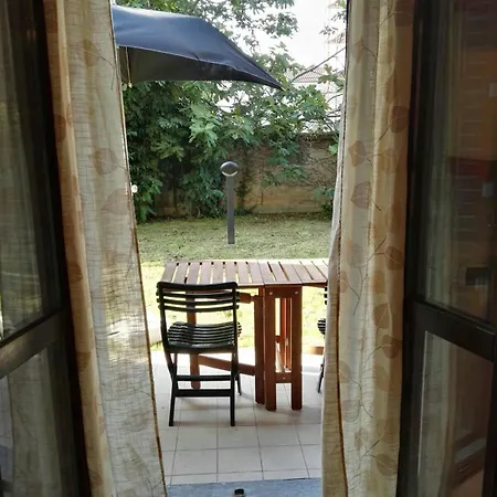 Comfortable Studio Apartment To Monza 리쏘네